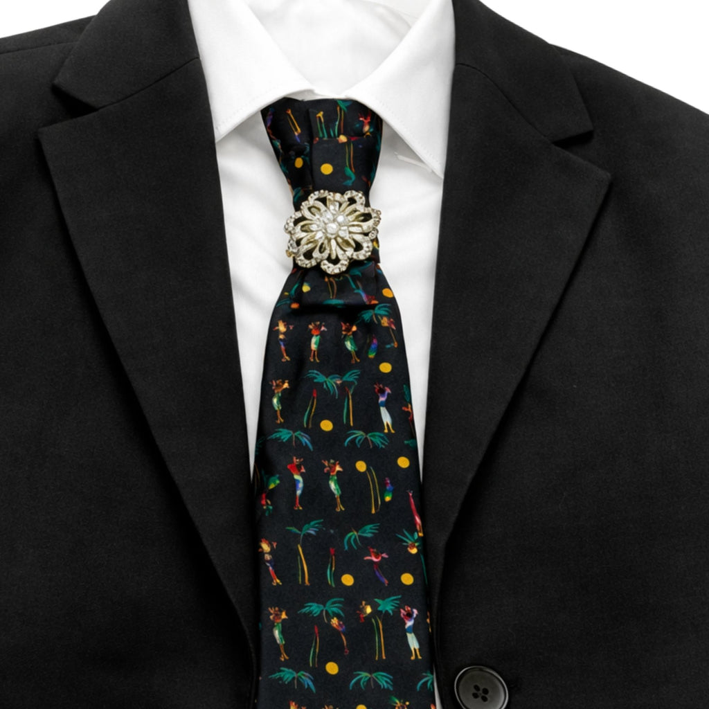 Resort Behavior Necktie Necklace
