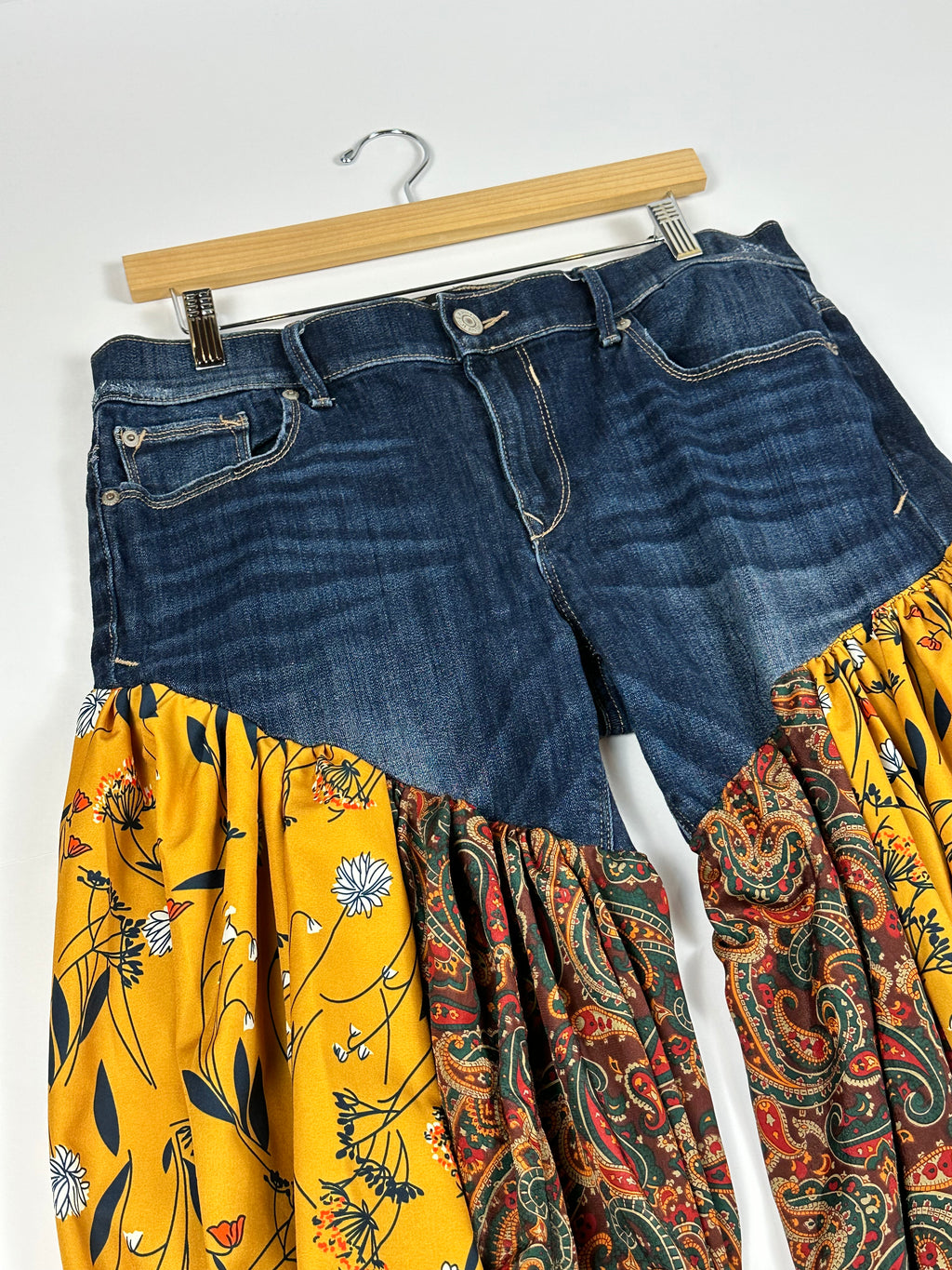 Bloomer Brown Paisley